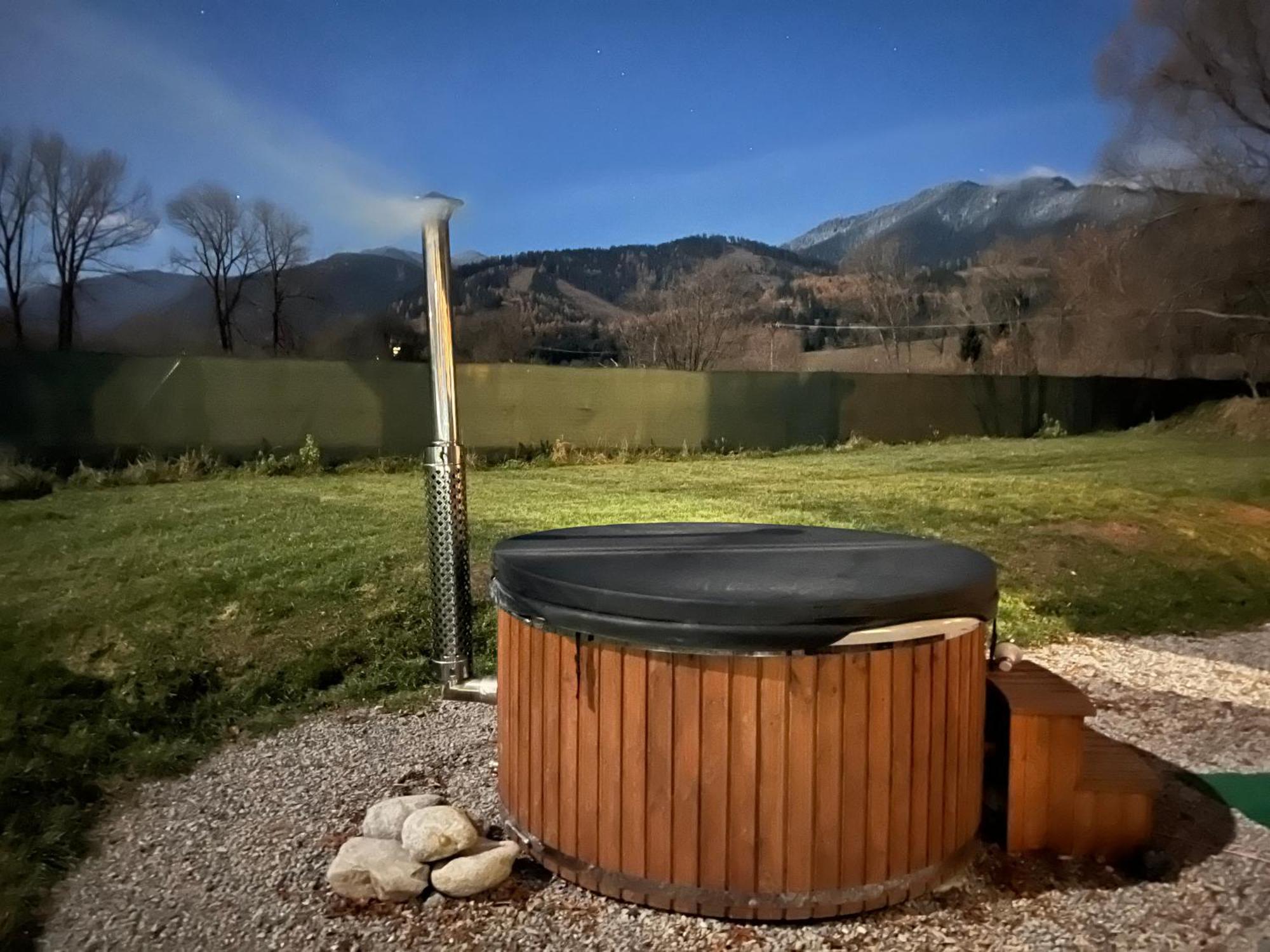 Domcek Pod Vezami S Virivkou A Grilom, Pri Termalnom Kupalisku Daire Liptovský Ján Dış mekan fotoğraf